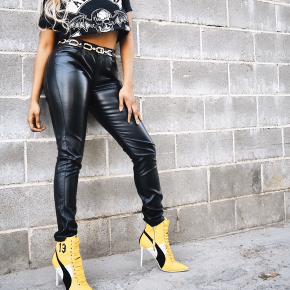 Puma Fenty by Rihanna 13 Yellow Black Leather Womens High Heel - Picture 1 of 10